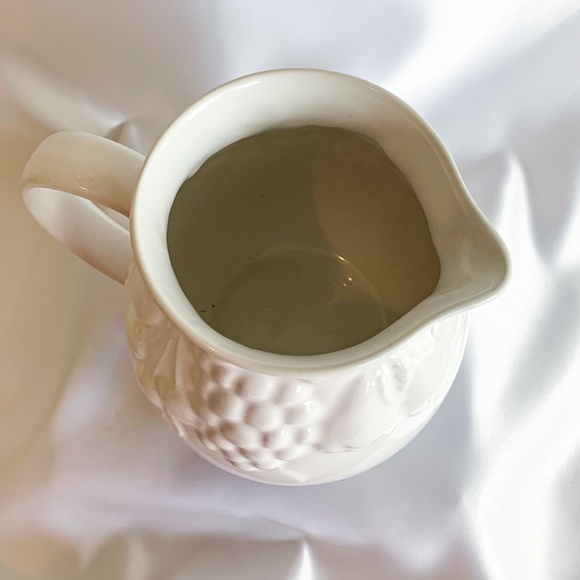 Elegant, Bright White, Embossed Ceramic Water Pitcher - Picture 4 of 5